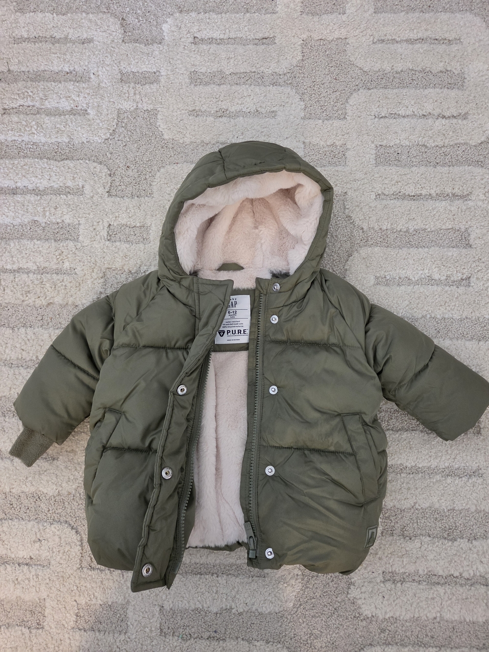 GAP Baby Olive Green Puffer Hooded Jacket with Cream Sherpa Lining. Size 6-12mos